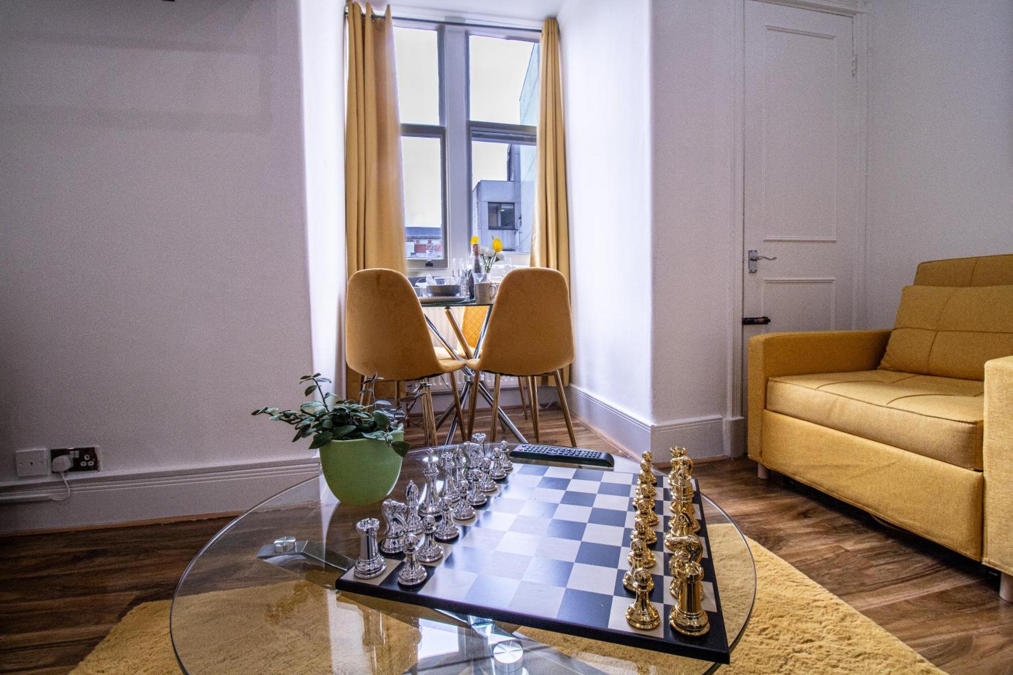 Modern 2-bedroom On Oxford Street 8gc * Londen