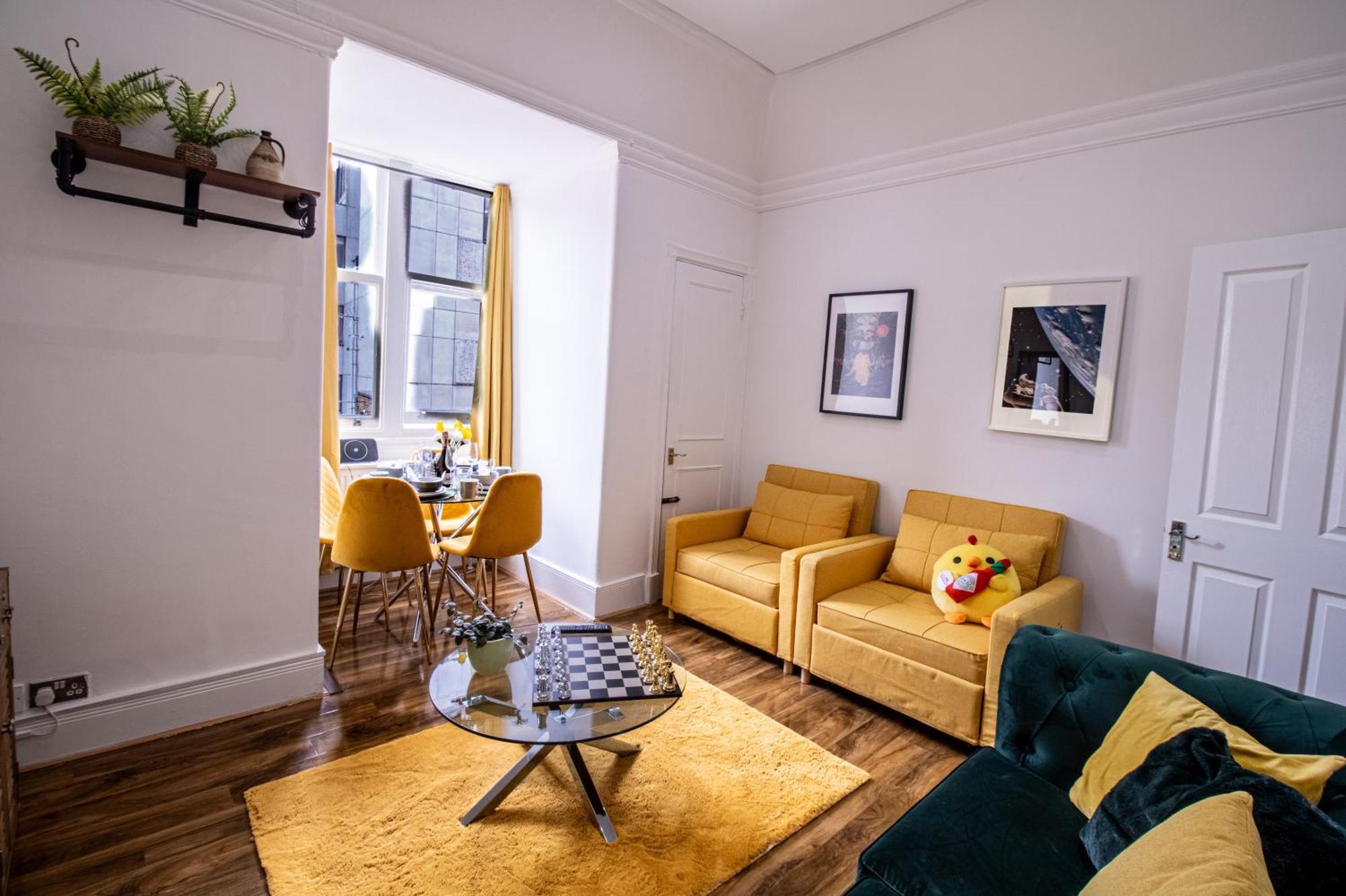 Modern 2-bedroom On Oxford Street 8gc * Londen