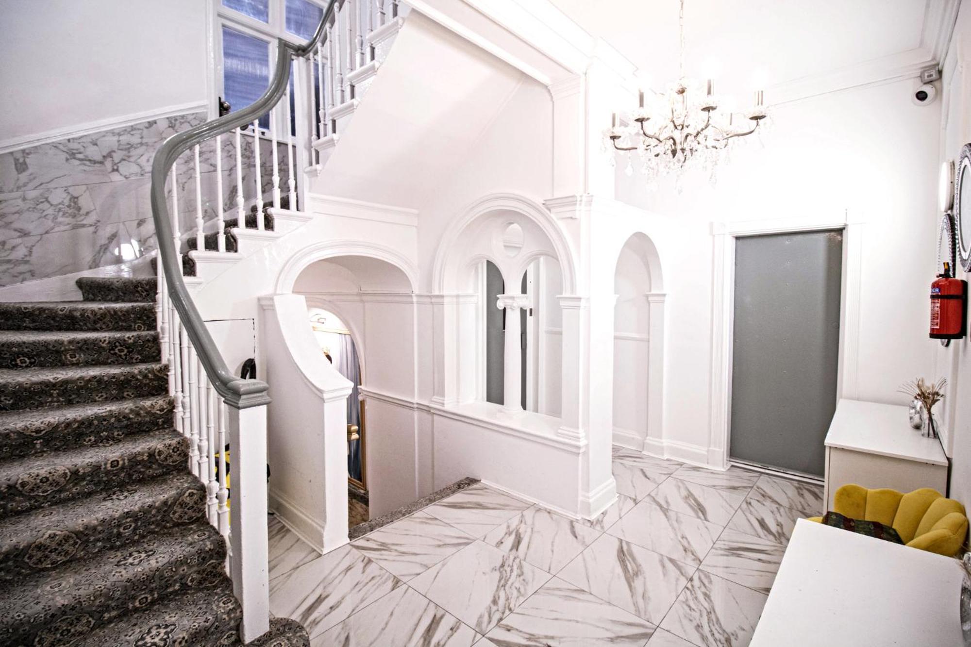 Modern 2-bedroom On Oxford Street 8gc * Londen
