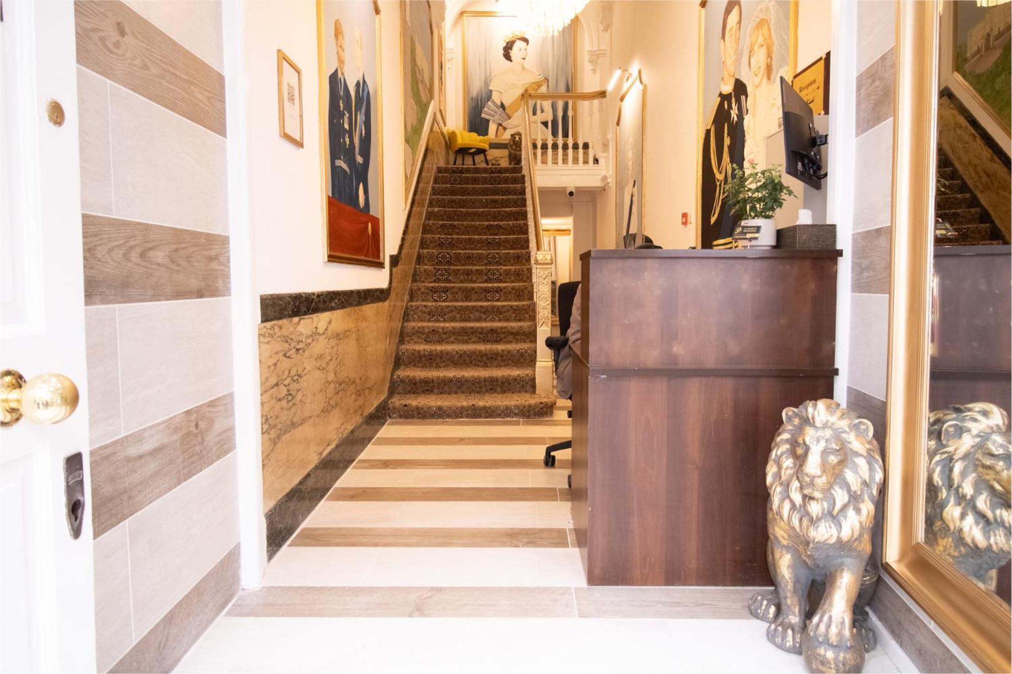Modern 2-bedroom On Oxford Street 8gc Londen
