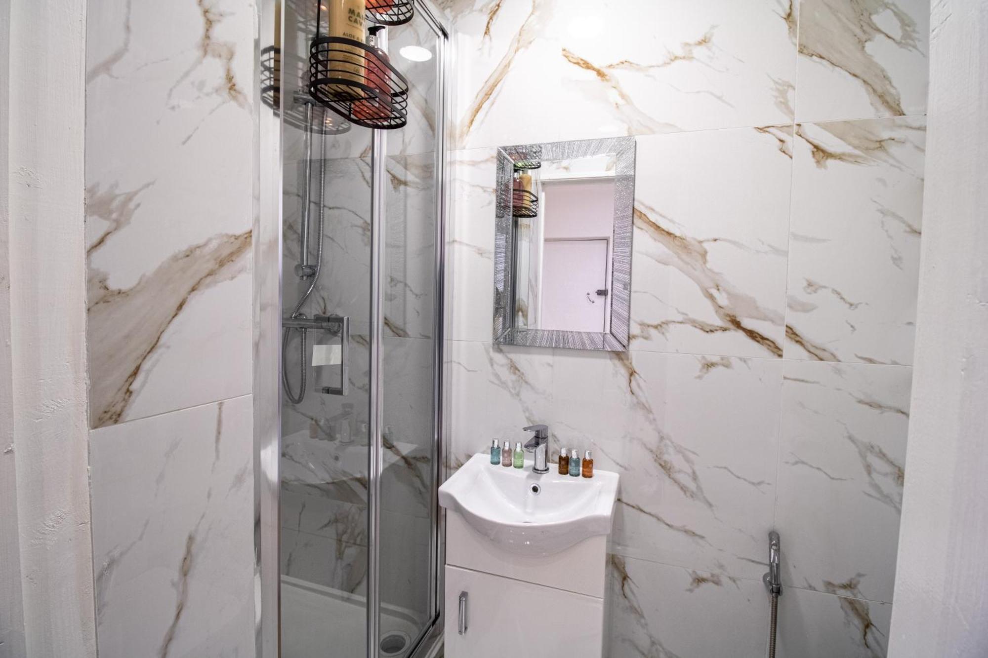 Modern 2-bedroom On Oxford Street 8gc Appartement Londen