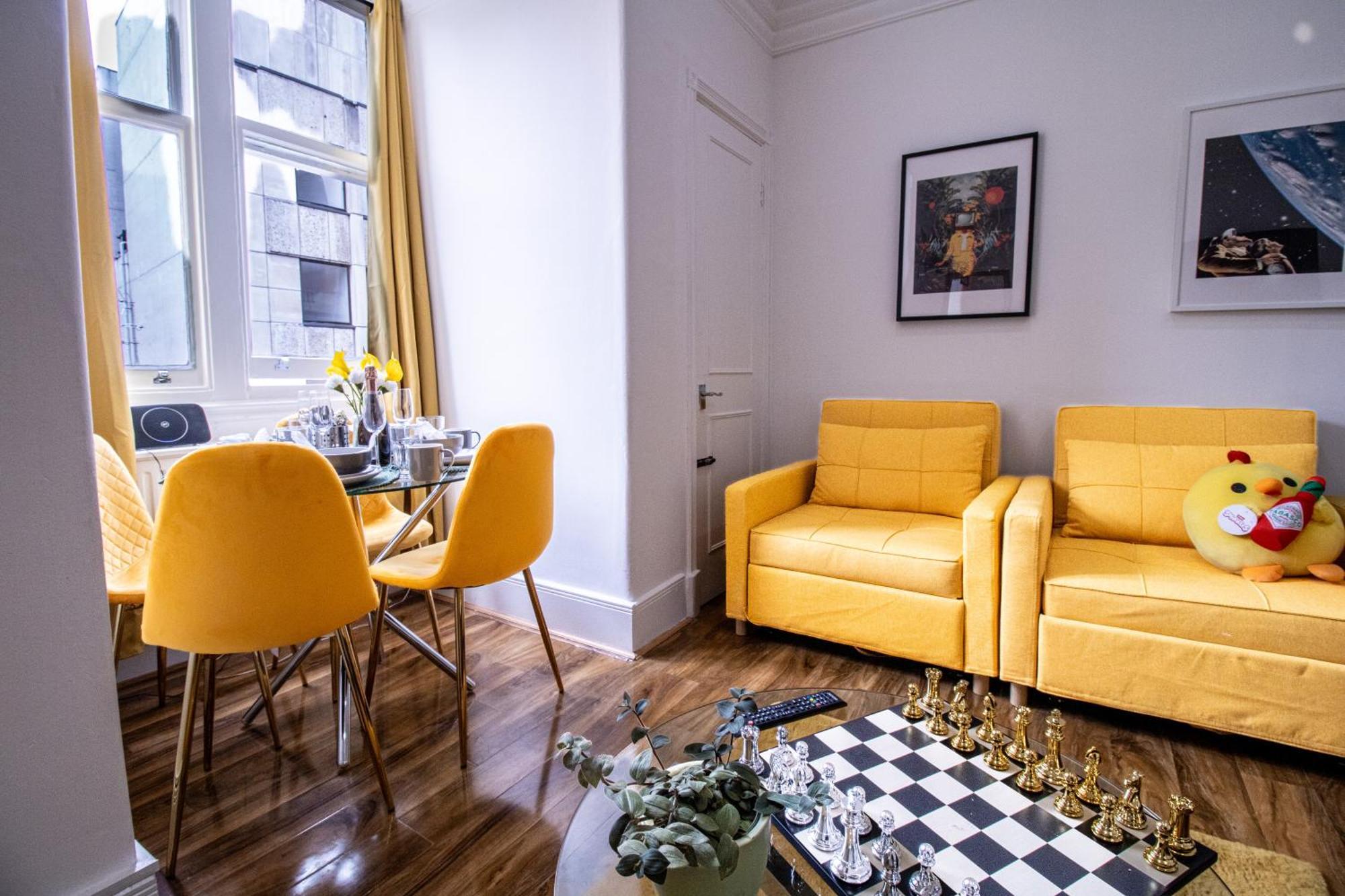 Modern 2-bedroom On Oxford Street 8gc * Londen