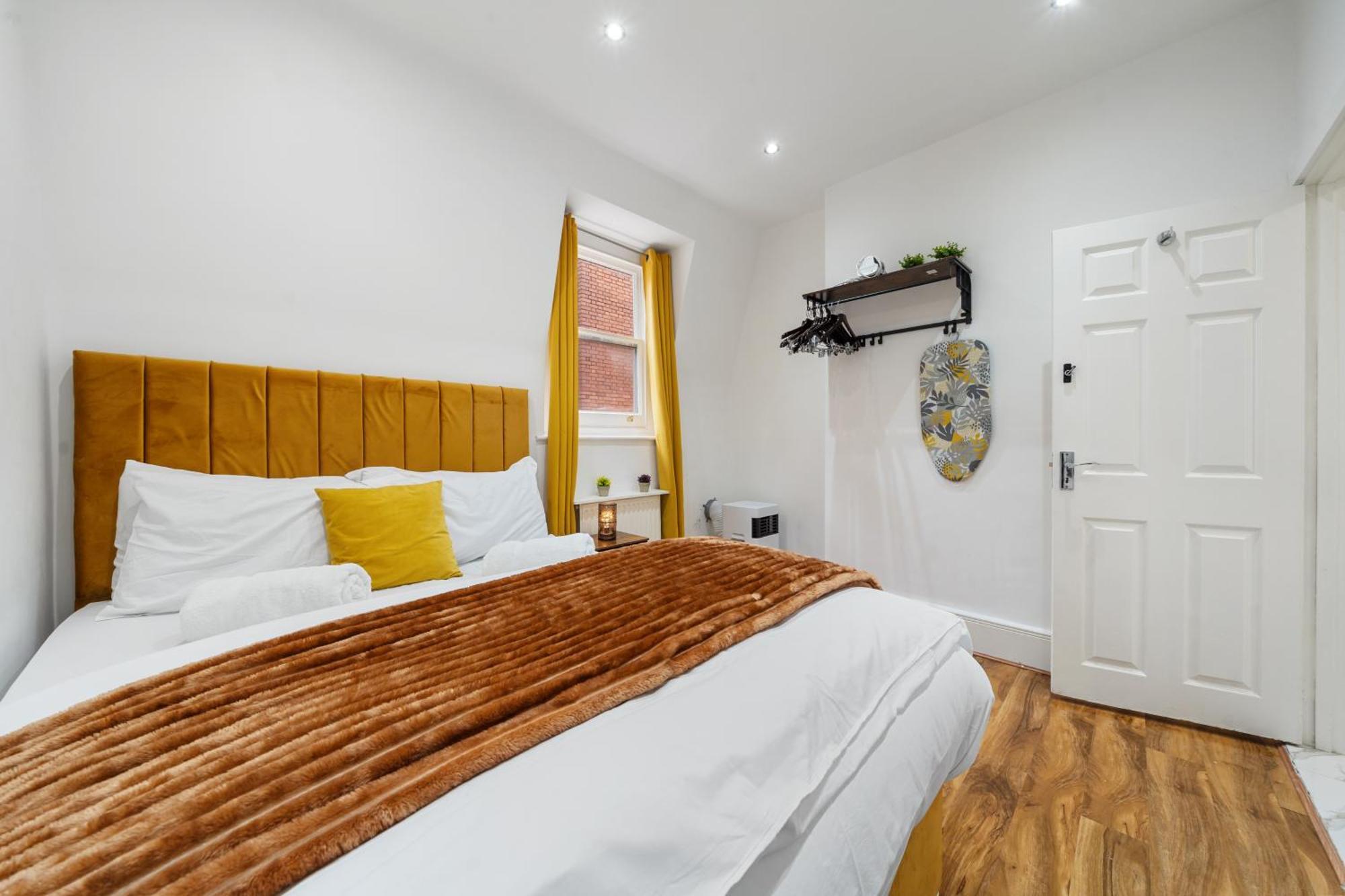 Modern 2-bedroom On Oxford Street 8gc Londen